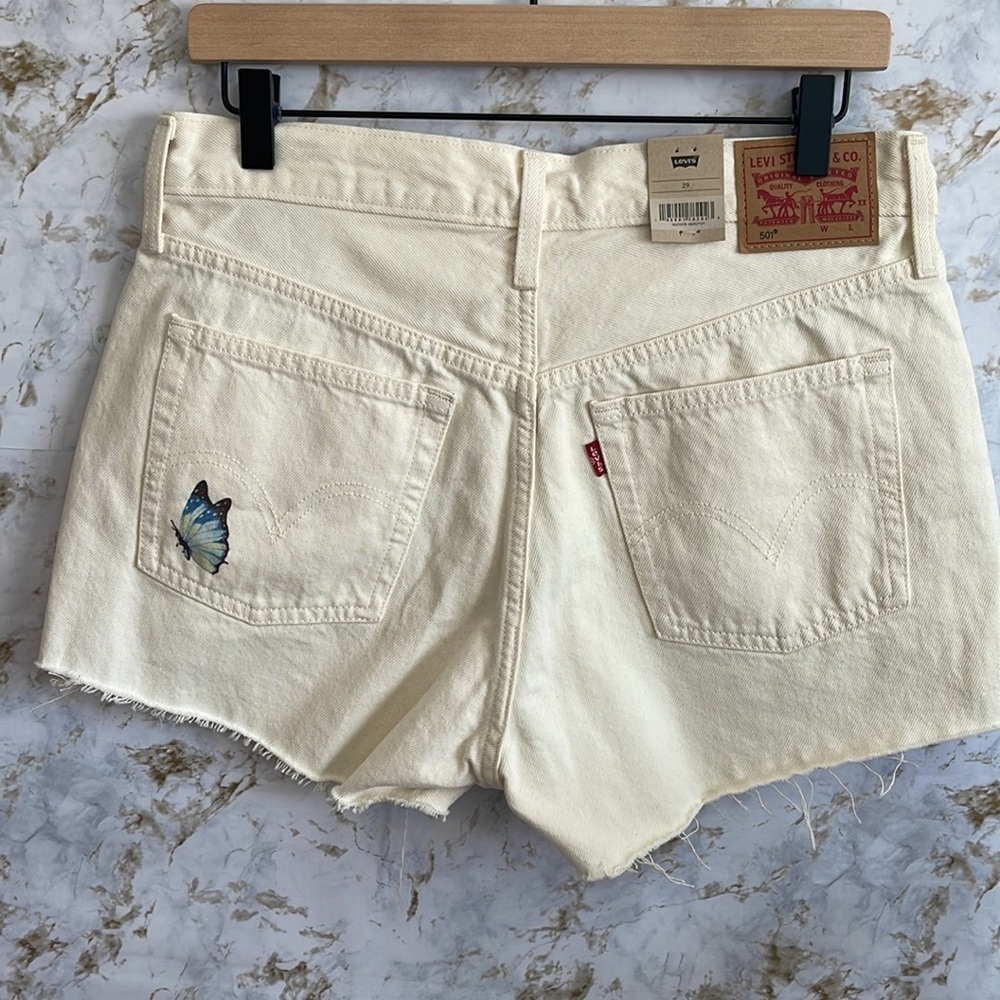 Levi’s 501 High Rise Butterfly Shorts l SIZE 29 - Picture 4 of 10